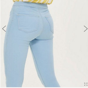 Super Skinny Jeans WS101125 $ 6.50- $ 7.50