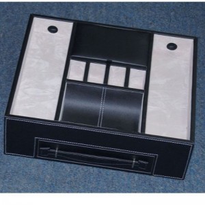 Aufladen von Kunstleder