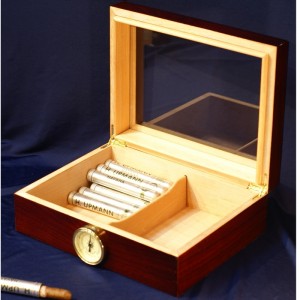 holz - glas - zigarren - humidor 50 zählen.