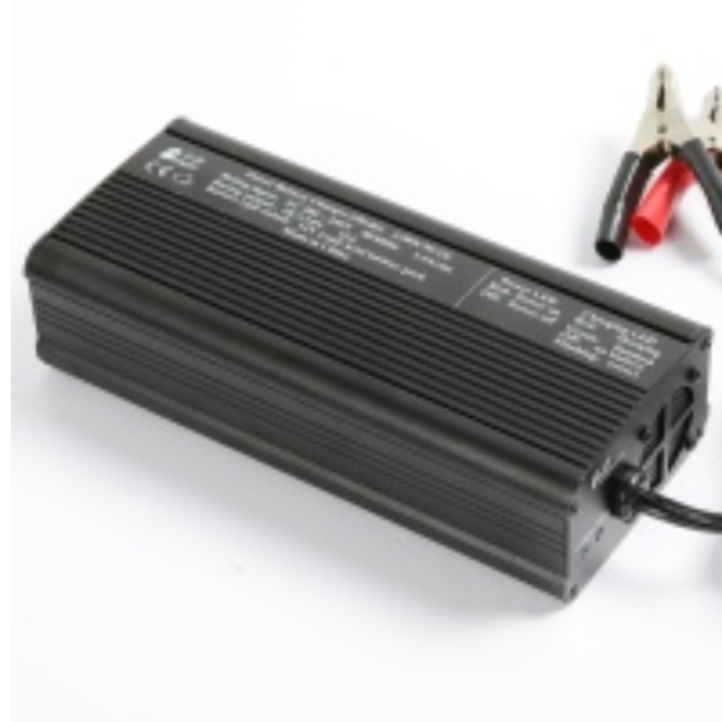 LiPo-Ladegerät für 12V ~ 48V Li-Ion / Polymer Akku 16.8V 29.4V 42.0V 58.8V Ladegerät