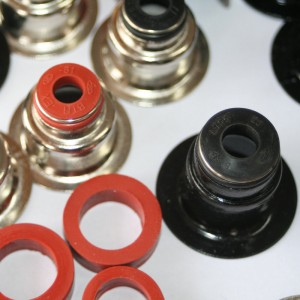 China professioneller Hersteller Viton Gummi Ventilschaft Öldichtung für Commins Power Motoren von Dong Feng LKW