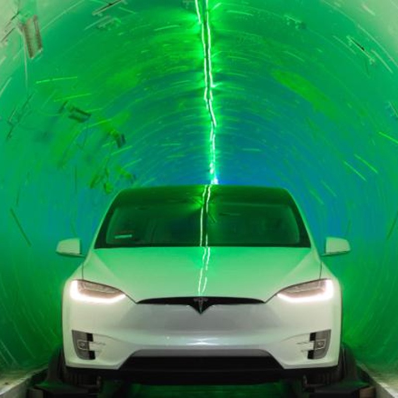 elon musk \ 's erste tunnel ist fertig.hier \ ist es \ 's gerne mit dabei