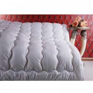 Weiße Farbe Steppdecken aus synthetischer Faser