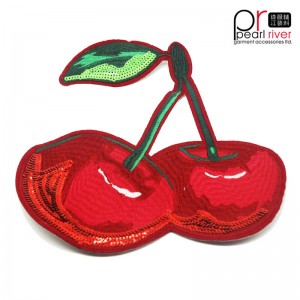 Kirschstickerei-Paillettenflecken