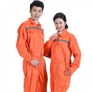 Sie können sich gerne auf eine individuelle Reise mit Arbeitskleidung begeben