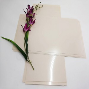 Hochwertige 0,5 mm Aprikosenfarbe starre PET-Kunststoff-Polyester-Folie für Möbel