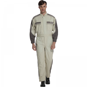 Arbeitskleidung sollte angepasst und nicht gekauft werden