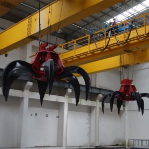 Doppelträger-Laufkran mit Greifer