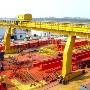 L-förmige Beine Einarmiger Portalkran mit Winde