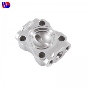 Bearbeitung eines Teils des Fahrradzubehörs (hergestellt aus 6061-t6 Aluminium)