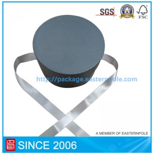 Runde Luxus-Pralinenschachtel mit Bandverschluss