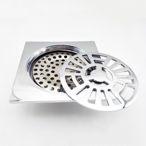 Quadratischer Bodenablauf