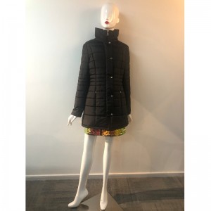 HOCHKRAGENMANTEL DER DAMEN IN SCHWARZ RLWPC0062