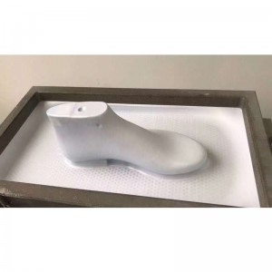 Schuh, der Formformmaschine herstellt