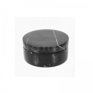 Schwarzer Marmorsalzkeller