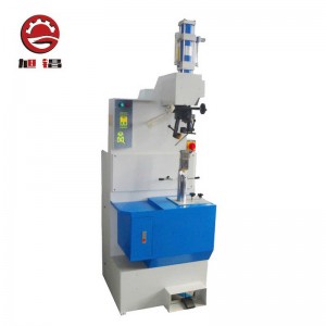 Schuh, der computergesteuerte selbstzementierende Faltmaschine herstellt