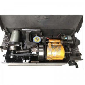 computergesteuert gebrauchte Italien COMELZ SS20 Leder-Schälmaschine