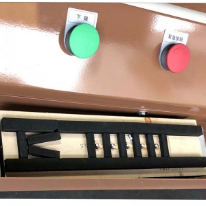 Lochermaschine für Leder-Lochgürtel