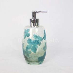 Klarglas mit aufgedrucktem Badezimmerzubehörsatz