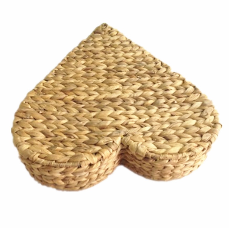 Herzförmiger Wasserhyazinthenkorb