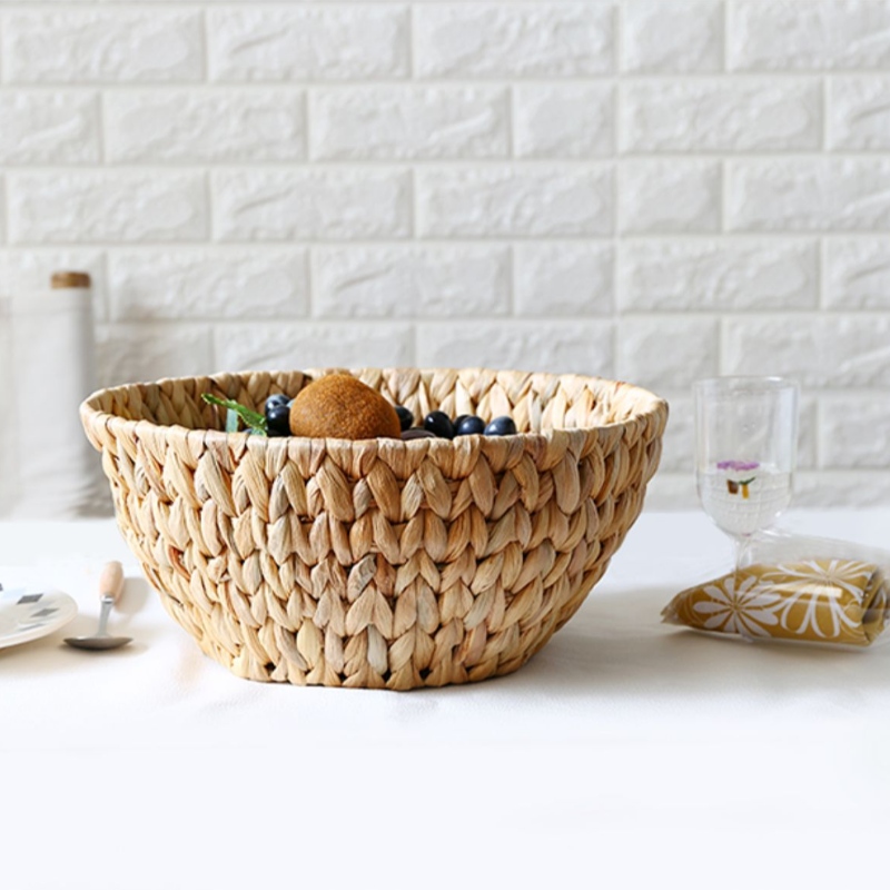 Gewebter Wasserhyazinthenkorb