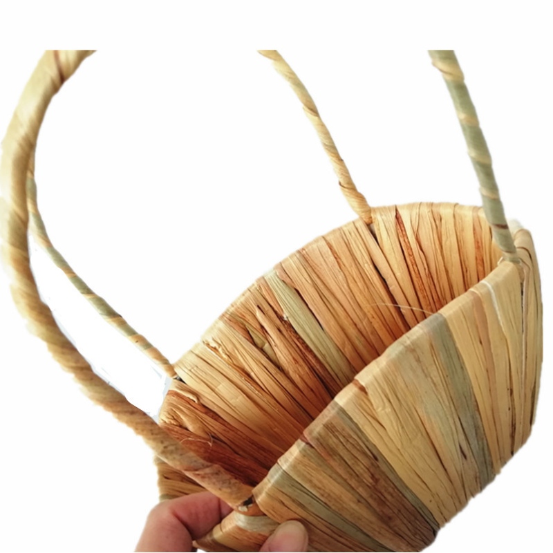 Stroh Blumenkorb mit Griff