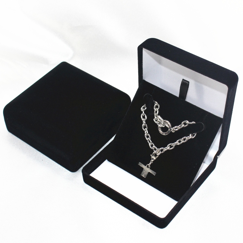 Artikel D-33 runde Samtbox ​​für Medaille, Münze & Abzeichen, mm. 90 * 90 * 39 mm, Gewicht ca. 78 g