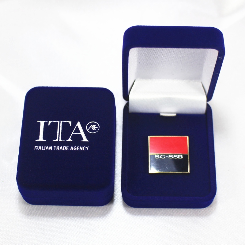 Punkt F-10 Rundform Velvet Box für Abzeichen oder Münze, mm.45*55*22, Gewichte rund um 23g