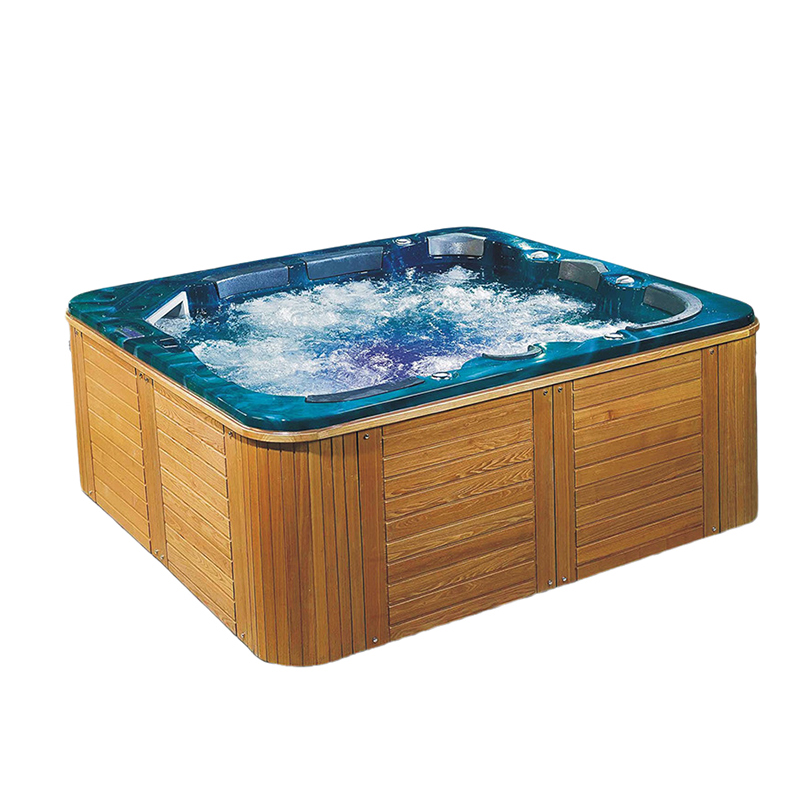 Whirlpool im Freien und Massagepool mit 7 Kissen