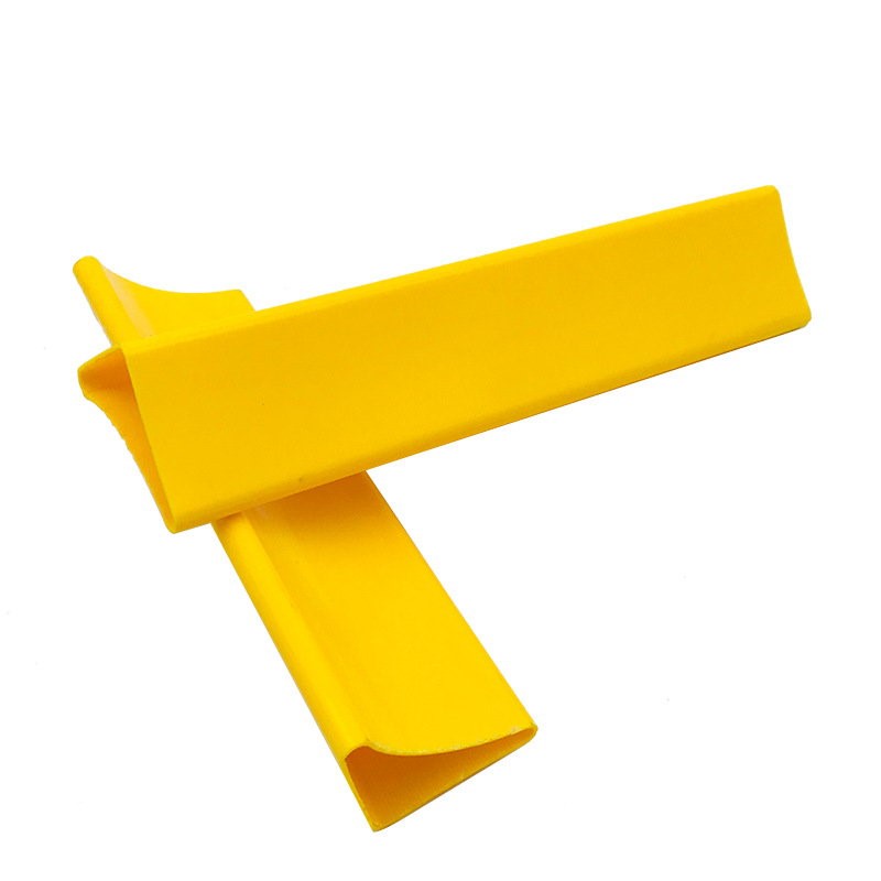 starre extrudierte PVC-Kunststoffstreifen Rohrschicht Stützstreifen PVC Dreiecksprofil für Schrankschubladenunterstützung