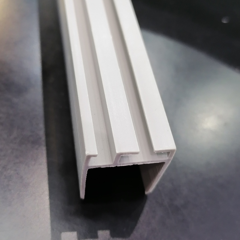 Hochfester Verbundkanal-Einbaufbau Spezialkanal-Flachflanschstreifen PVC U-Flansch für Kanal für Lüftungssystem