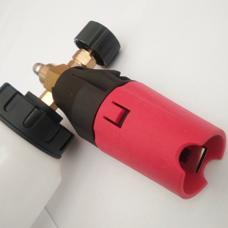 Autowaschanlage Schneeschaumkanone