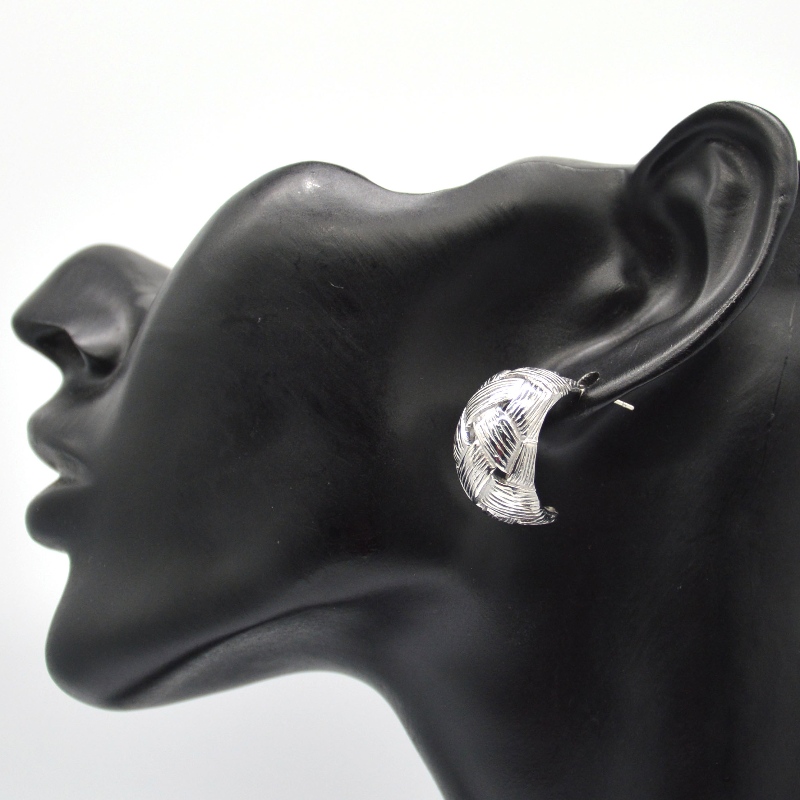 Silberohrringe Damen runde gravierte Köperohrringe, China Ruifanbao Schmuckverarbeitungsfabrik