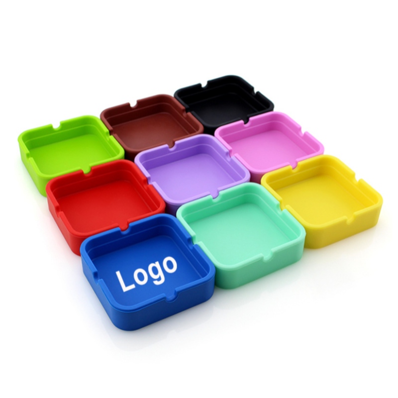 Kleiner quadratischer Aschenbecher