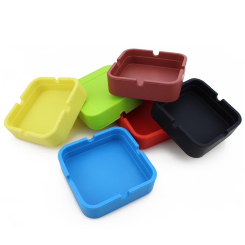 Kleiner quadratischer Aschenbecher