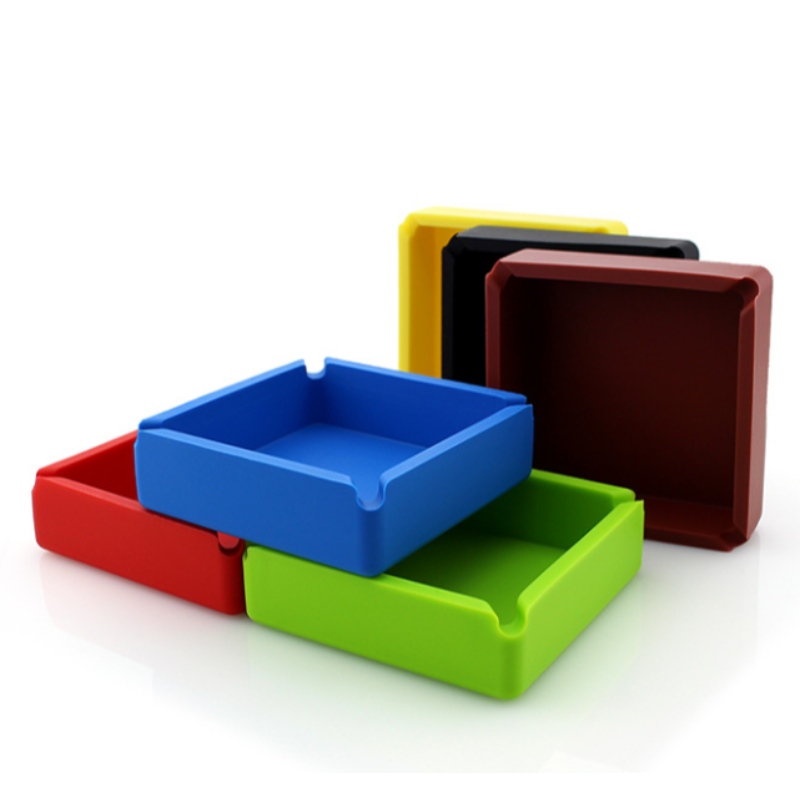 Großer quadratischer Aschenbecher