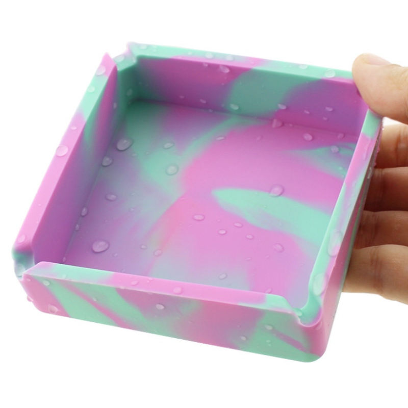 Großer quadratischer Aschenbecher