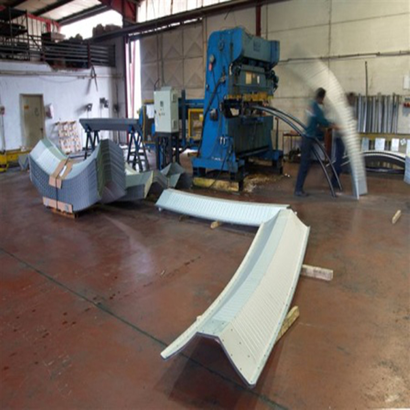 Mehrträgerige Fertigungslinie für Mutter und Schraube ohne Träger