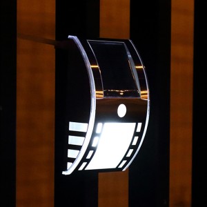 Solare Wandleuchte-1