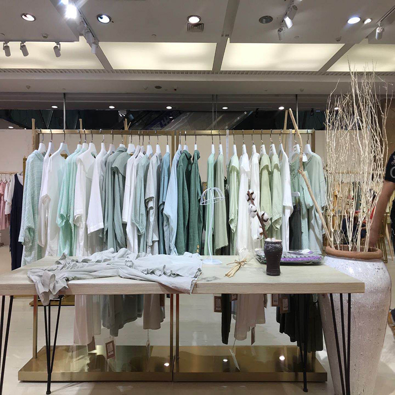 Die ursprüngliche Marke der chinesischen Frauenkleidung BENENSE \\\