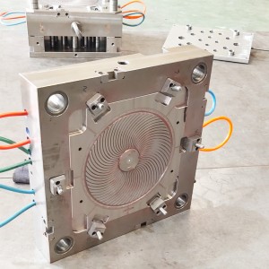 China Factory Hochwertige kundenspezifische Kunststoff-Spritzgussform