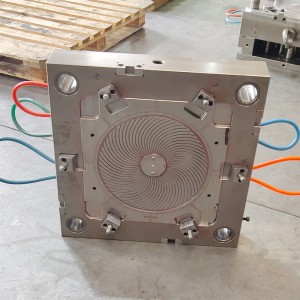 China Factory Hochwertige kundenspezifische Kunststoff-Spritzgussform