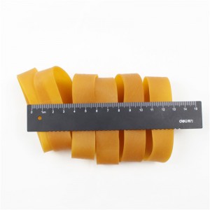 Vergrößern Sie den großen, elastischen, verschleißfesten Gummigurt und den sicheren und umweltfreundlichen Gummiring zum Binden von Krabben