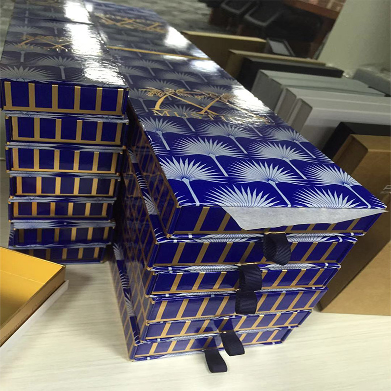 Das Virus kann unsnicht aufhalten! Um meine eigene Kraft für die wirtschaftliche Erholung der Welt zu bieten!