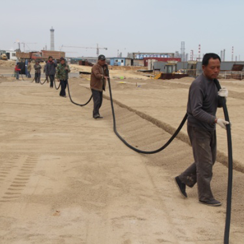 Was sind die wichtigsten Vorteile der flexiblen Anode im Vergleich zur gemeinsamen zentralisierten begrabenen Anode?