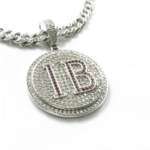 Modischer runder Buchstabe gravierter Diamantanhänger mit Kette