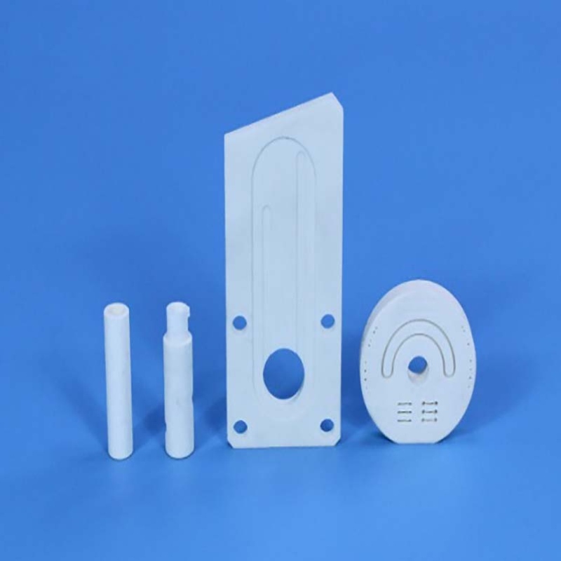 Was sind die Eigenschaften von Aluminiumoxidkeramiken und whische werden sie verwendet?