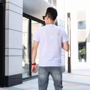 Gestricktes digitales Crewneck-T-Shirt