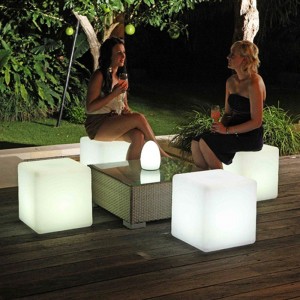 LED Luminous Cube Light Creative Outdoor wasserdichte Hocker KTV Square Stuhl Stuhl Stuhl Konzert für die Event -Atmosphäre Layout