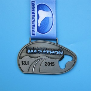 Benutzerdefinierte Medaillon Halskette Radsportmedaillen antike plattierte Metallmedaillen